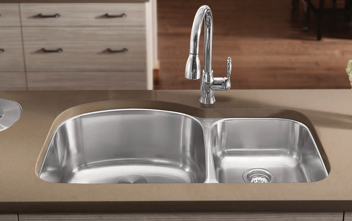 Double Blanco Sinks with cartridge faucet